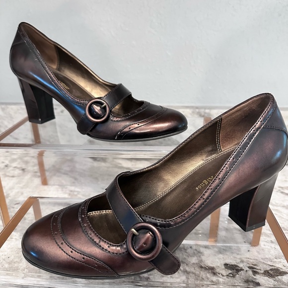 Etienne Aigner metallic Mary Janes size 7.5 - Picture 1 of 7